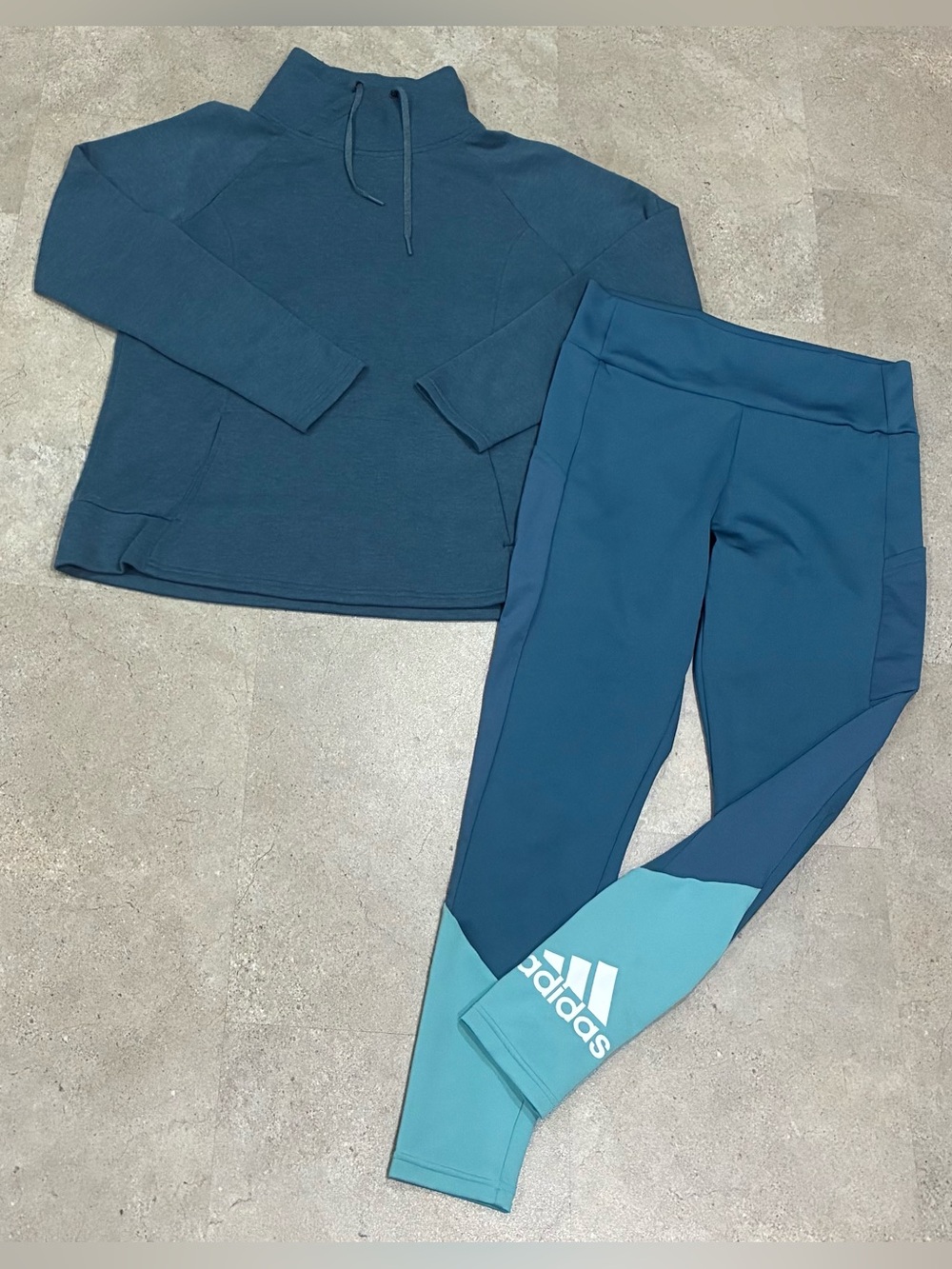 Womens KUHL/ADIDAS Sweatshirt & Leggings, sz Large